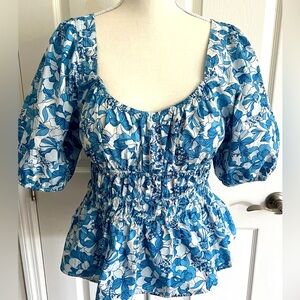 Super flattering 100% cotton floral shirt